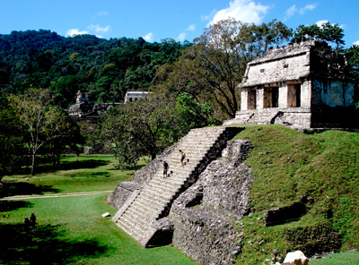 "Terra X: Schätze aus der Unterwelt - Entdeckung im Mexiko": Blick von oben auf die Stadt Teotihuacán.